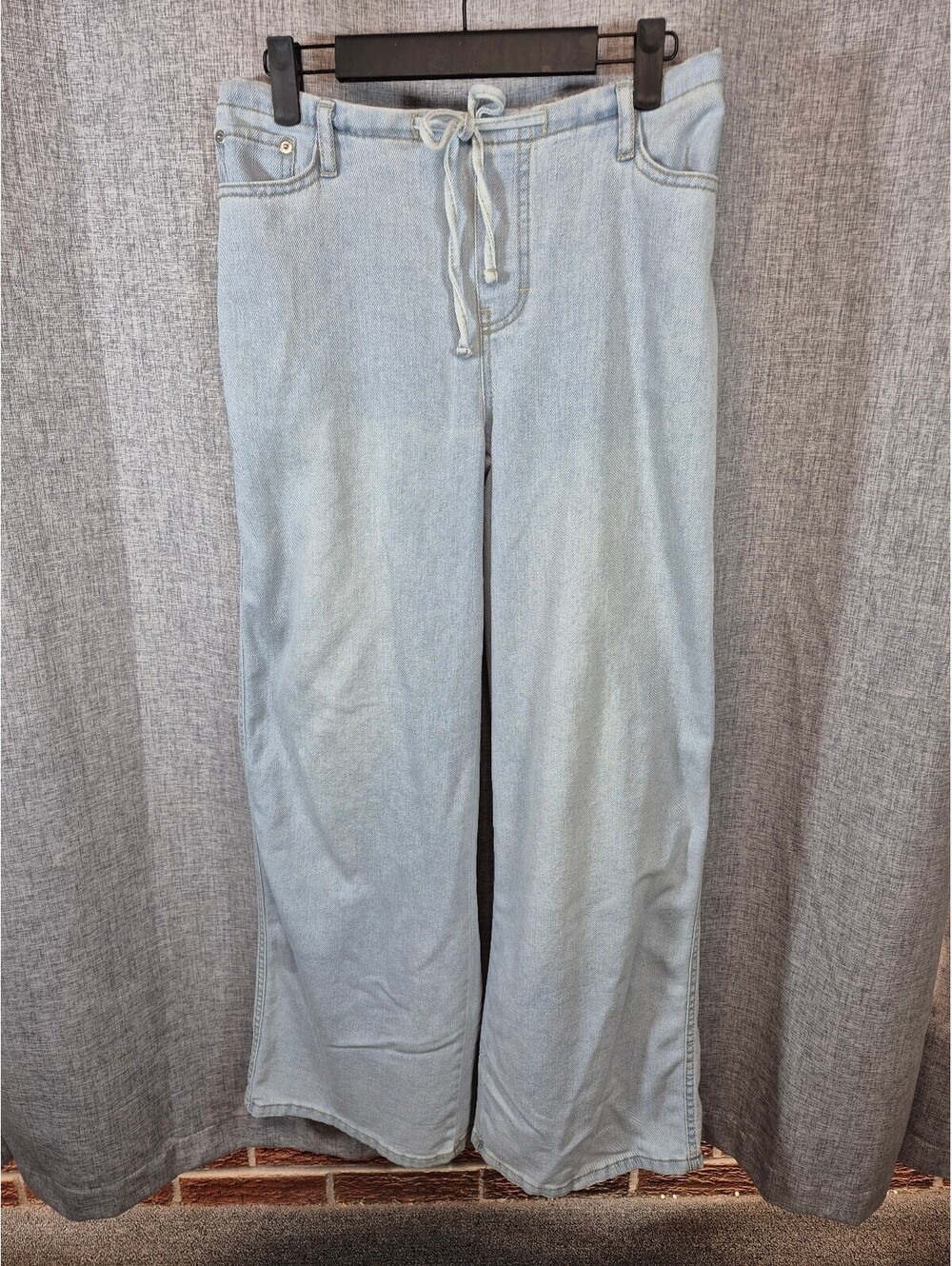 No Boundaries Womens Small 4-6 Light Wash PullOn Wide Leg Jeans Drawstring Waist